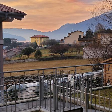 Lago-Apartment Midy, Sfeervol, Zwembad, Airco Domaso Exterior photo
